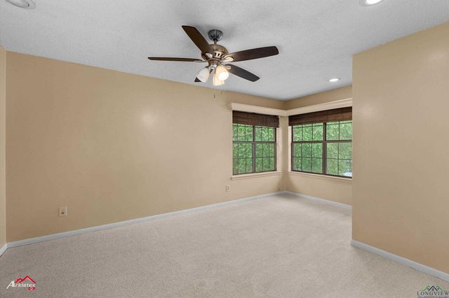 1502 Meandering Way, Longview, TX 75604