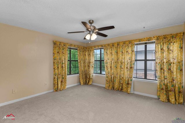 1502 Meandering Way, Longview, TX 75604