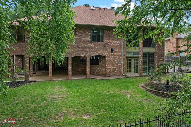 1502 Meandering Way, Longview, TX 75604
