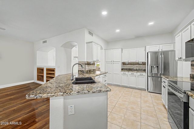 17624 N Goldwater Drive, Surprise, AZ 85374