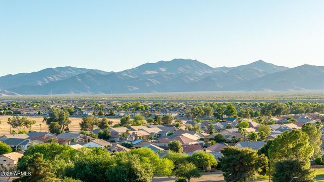 17624 N Goldwater Drive, Surprise, AZ 85374