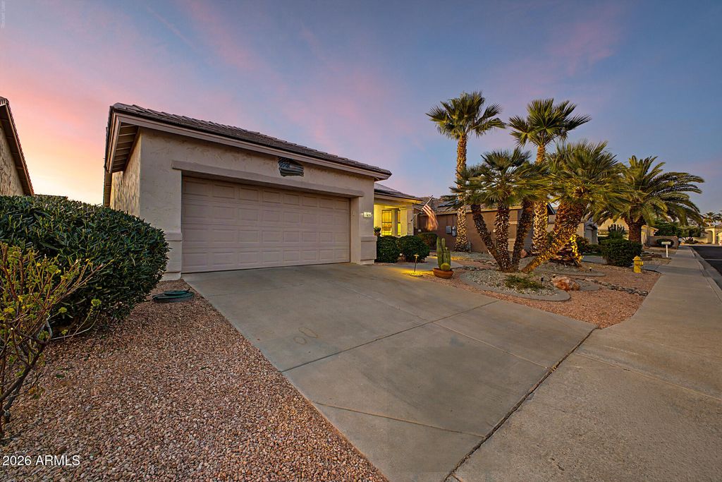 Image 12 of property listing at 17624 N Goldwater Drive, Surprise, AZ 85374