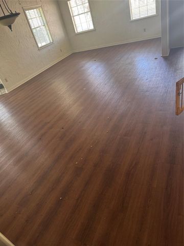 1302 Linwood Drive, Wharton, TX 77488