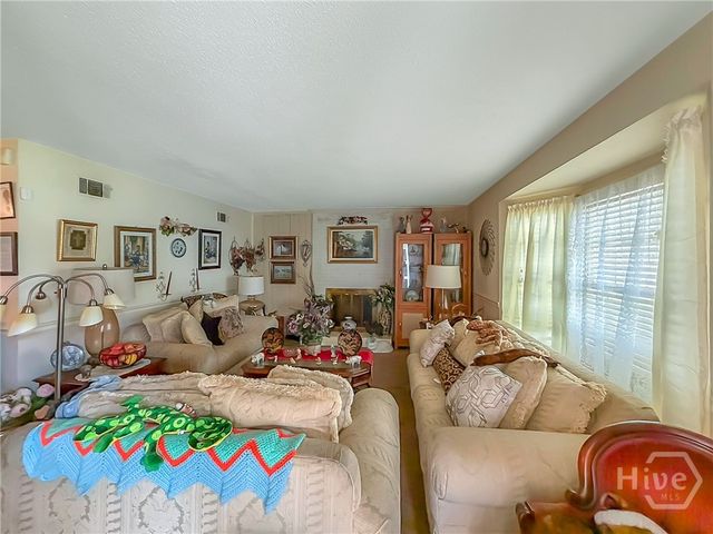 4717 SYLVAN Drive, Savannah, GA 31405