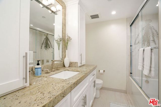 125 Montana Avenue 204, Santa Monica, CA 90403