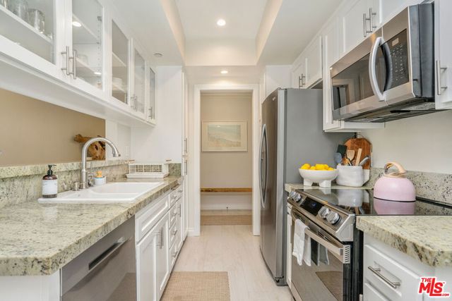 125 Montana Avenue 204, Santa Monica, CA 90403