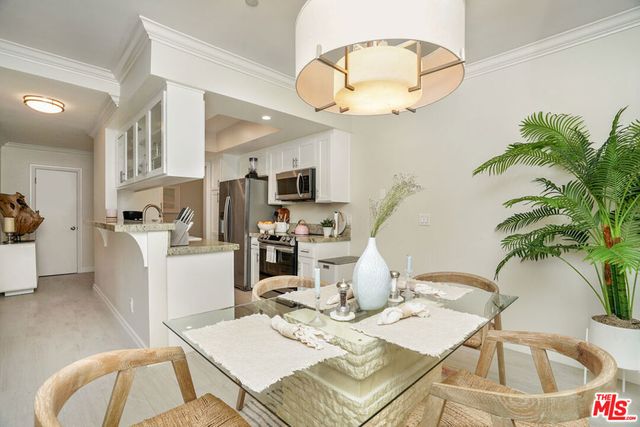 125 Montana Avenue 204, Santa Monica, CA 90403