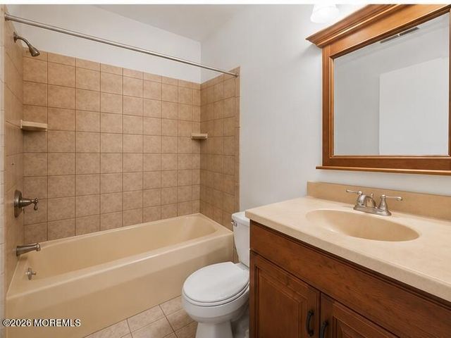 35 Powell Court, Hightstown, NJ 08520