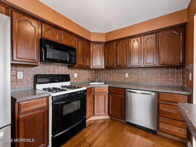 35 Powell Court, Hightstown, NJ 08520