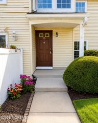 35 Powell Court, Hightstown, NJ 08520