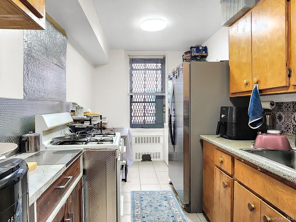 83-30 Vietor Avenue 716, Elmhurst, NY 11373 — photo 4