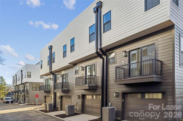 5007 Grayton Alley, Charlotte, NC 28217