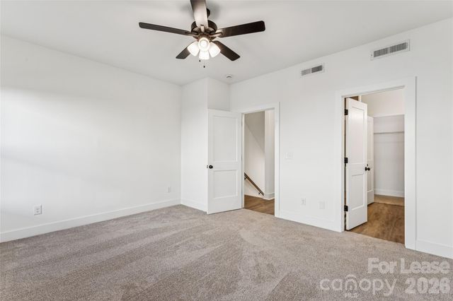 5007 Grayton Alley, Charlotte, NC 28217