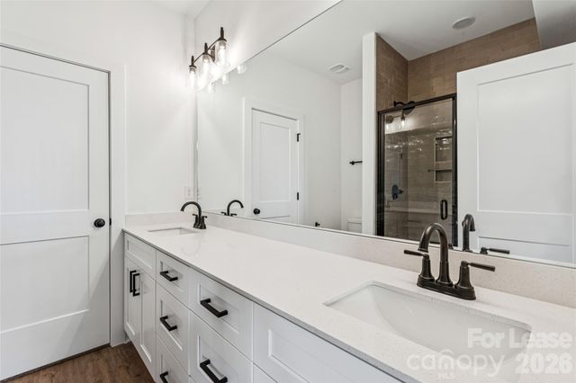 5007 Grayton Alley, Charlotte, NC 28217