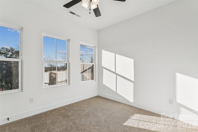 5007 Grayton Alley, Charlotte, NC 28217