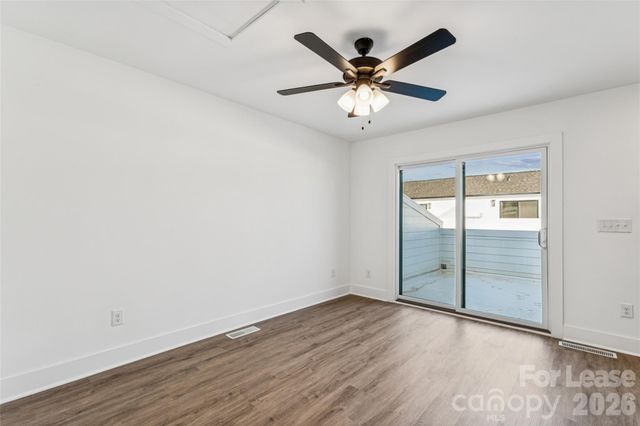 5007 Grayton Alley, Charlotte, NC 28217