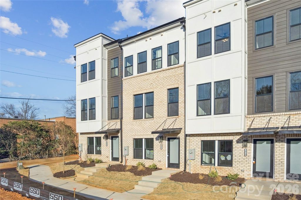 5007 Grayton Alley, Charlotte, NC 28217