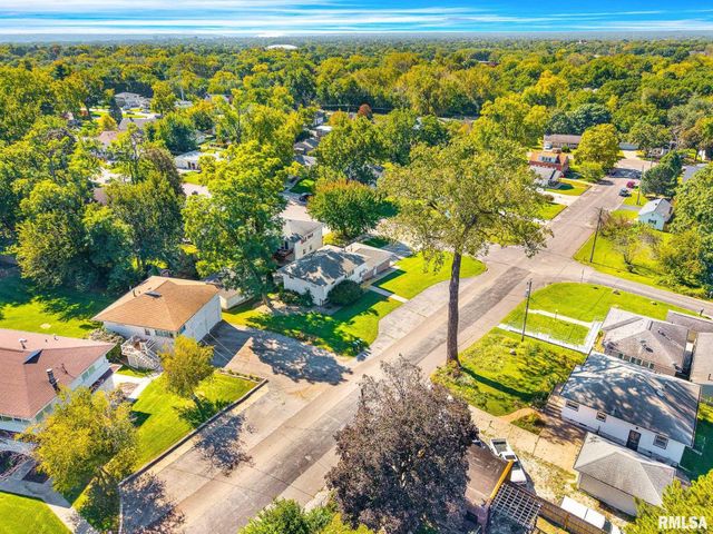 5054 N LAKESIDE Place, Peoria Heights, IL 61616
