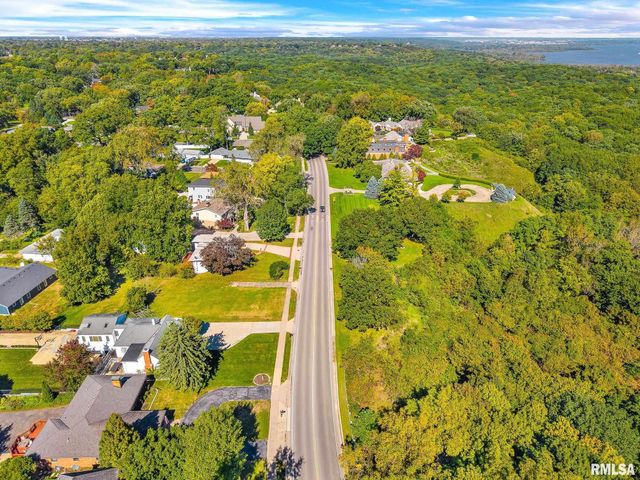 5054 N LAKESIDE Place, Peoria Heights, IL 61616