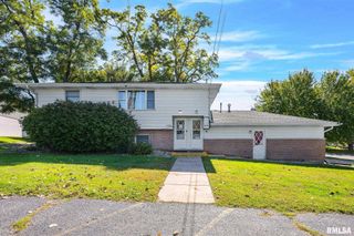 5054 N LAKESIDE Place, Peoria Heights, IL 61616