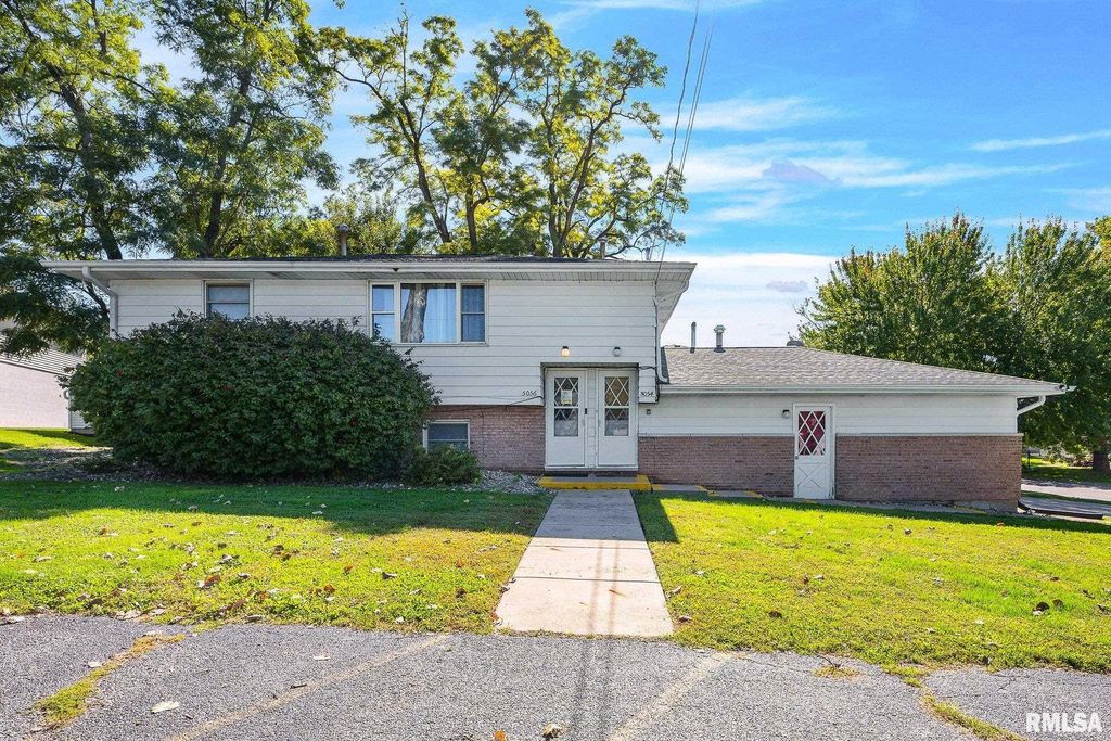 5054 N LAKESIDE Place, Peoria Heights, IL 61616