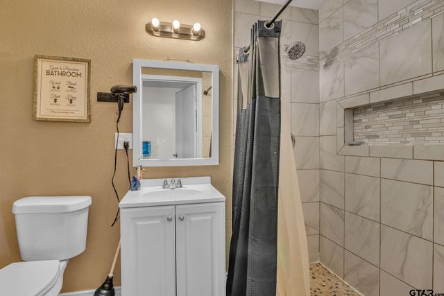 109 Sanders Lane, Pittsburg, TX 75686