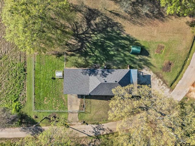 109 Sanders Lane, Pittsburg, TX 75686