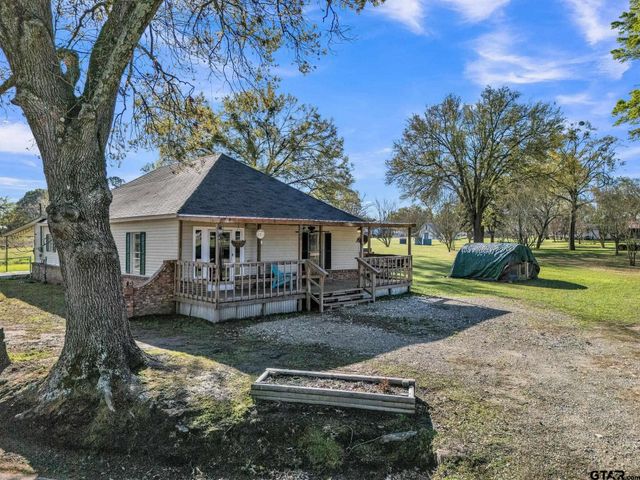 109 Sanders Lane, Pittsburg, TX 75686