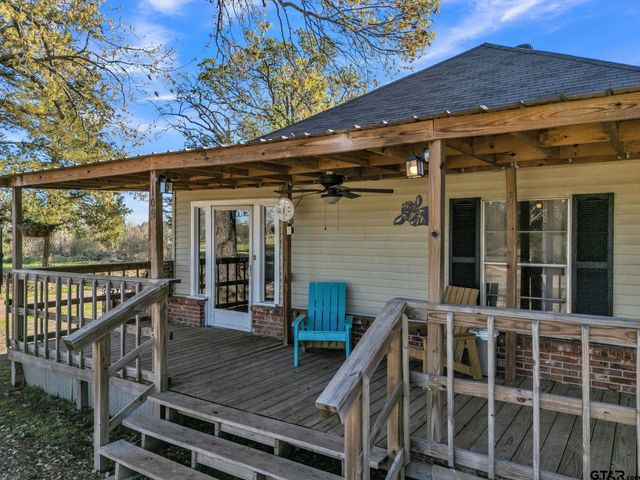 109 Sanders Lane, Pittsburg, TX 75686