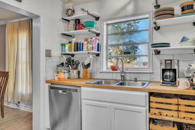 109 Sanders Lane, Pittsburg, TX 75686