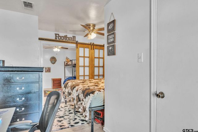 109 Sanders Lane, Pittsburg, TX 75686