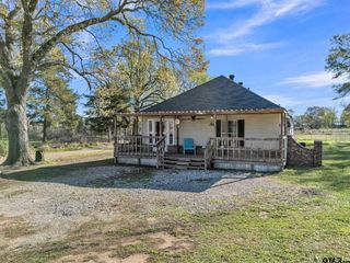109 Sanders Lane, Pittsburg, TX 75686