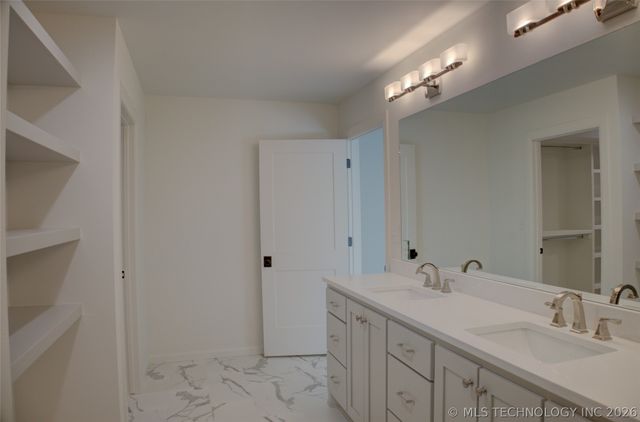 2427 E 72nd Street 5-C-2, Tulsa, OK 74136