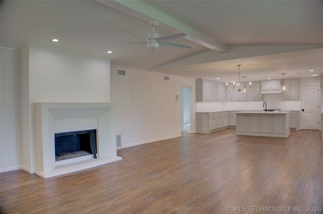 2427 E 72nd Street 5-C-2, Tulsa, OK 74136