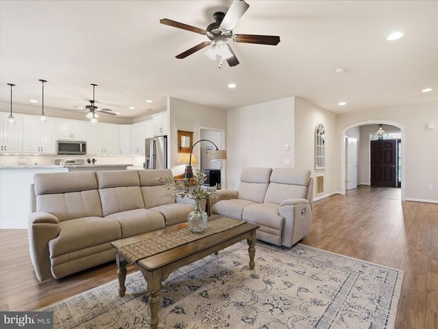 67 STEDTLE CT, Littlestown, PA 17340