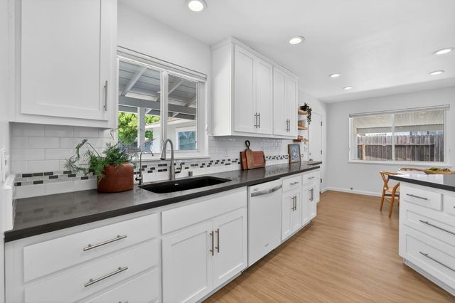 4512 Ulysses Dr, Sacramento, CA 95864