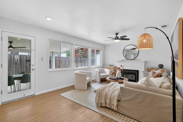 4512 Ulysses Dr, Sacramento, CA 95864