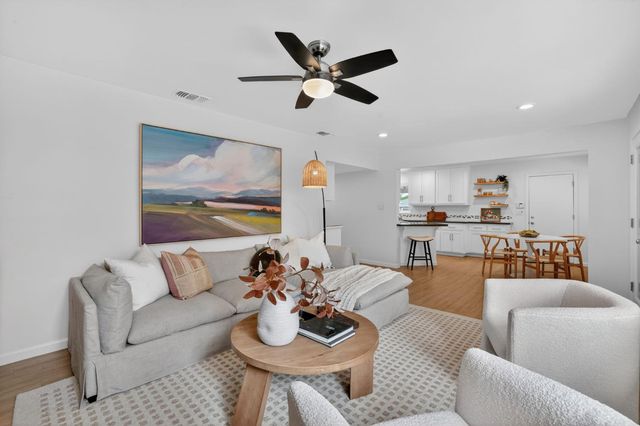 4512 Ulysses Dr, Sacramento, CA 95864