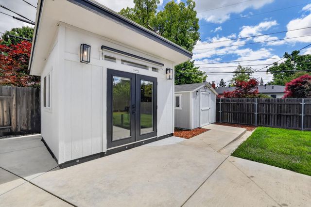 4512 Ulysses Dr, Sacramento, CA 95864