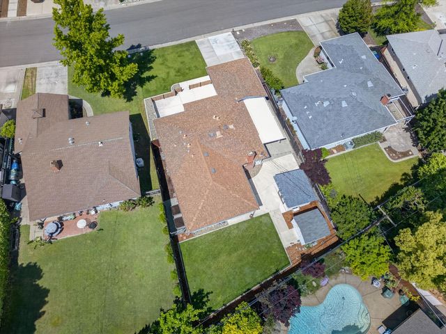 4512 Ulysses Dr, Sacramento, CA 95864