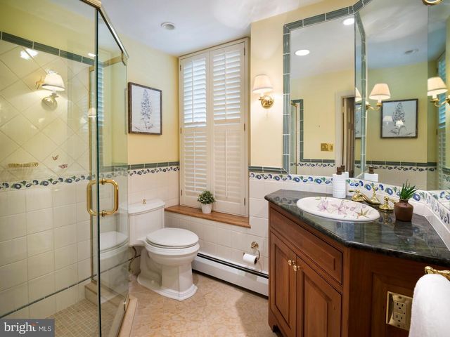 220 RADNOR CHESTER RD, Villanova, PA 19085