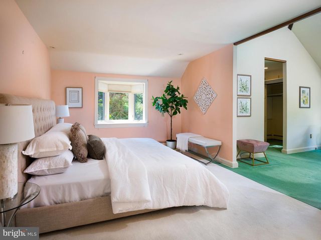 220 RADNOR CHESTER RD, Villanova, PA 19085