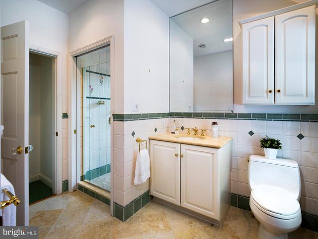 220 RADNOR CHESTER RD, Villanova, PA 19085