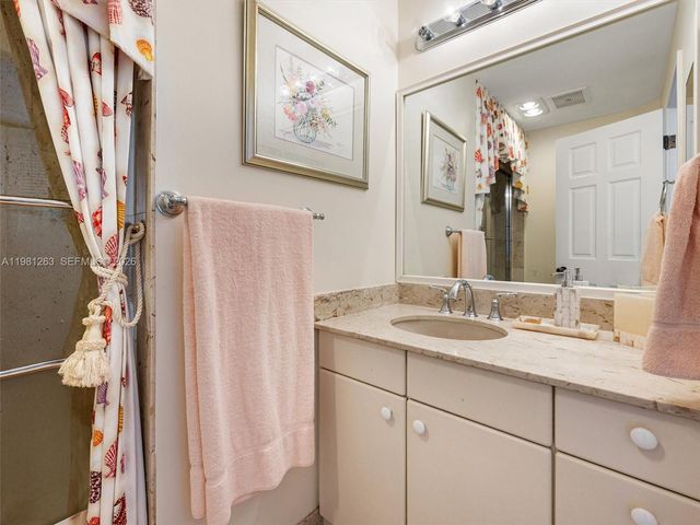 2416 Fisher Island Dr 5106, Miami Beach, FL 33109