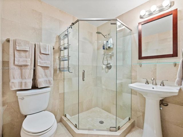 2416 Fisher Island Dr 5106, Miami Beach, FL 33109