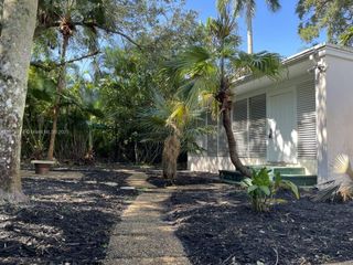 4215 Ingraham Hwy, Miami, FL 33133