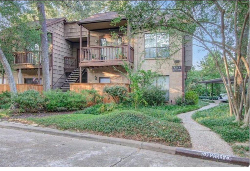 11711 Memorial Drive 611, Houston, TX 77024