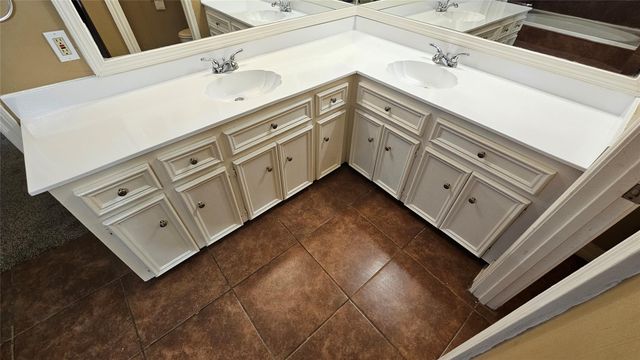 14734 Treborway Drive, Houston, TX 77014