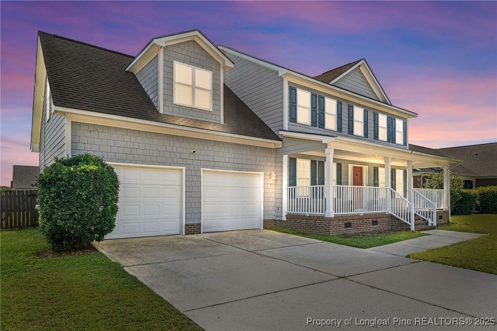 5845 Blue Sky Lane, Hope Mills, NC 28348