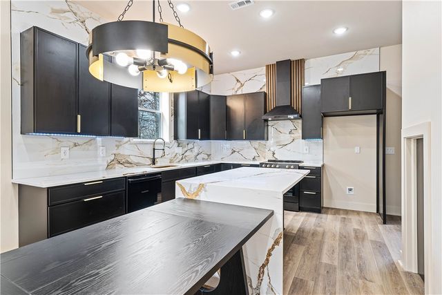 18 Dunstable Drive, Bella Vista, AR 72714